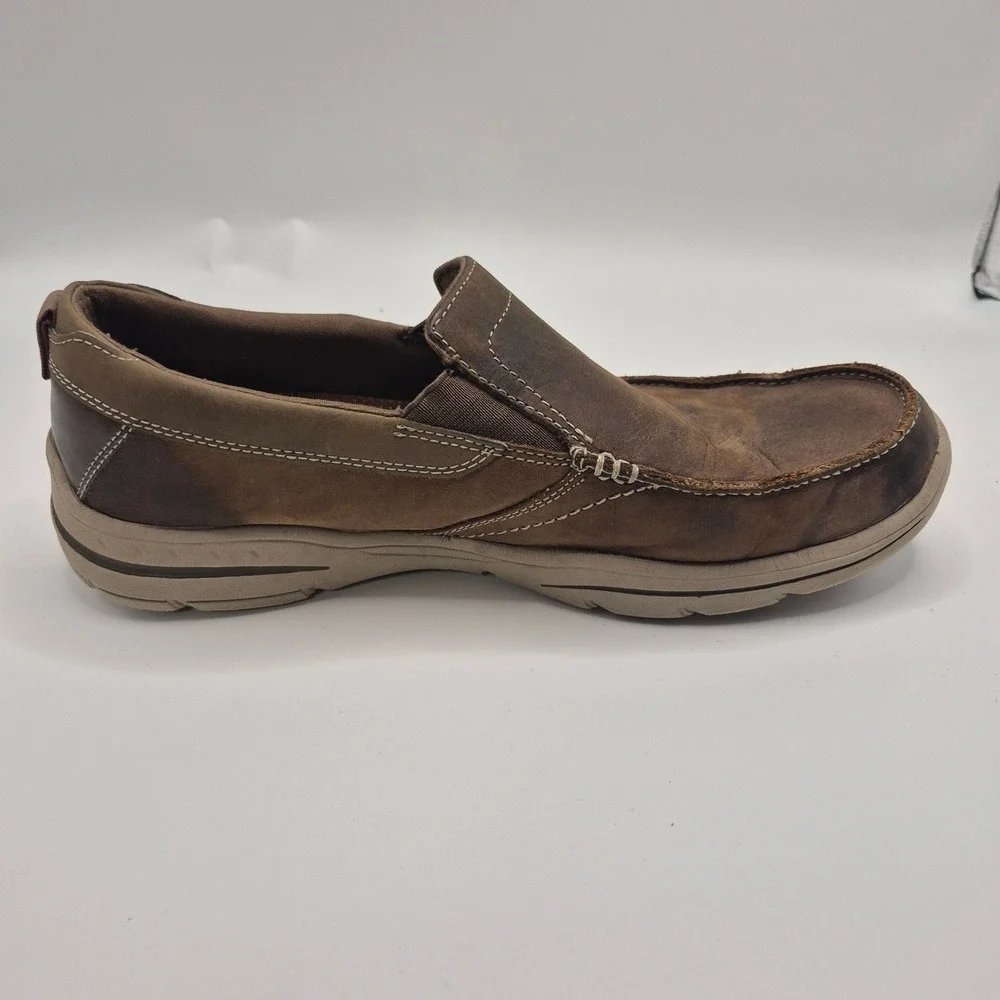 Skechers relaxed fit